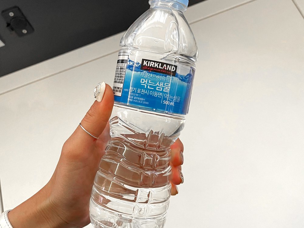 船上提供的瓶裝水